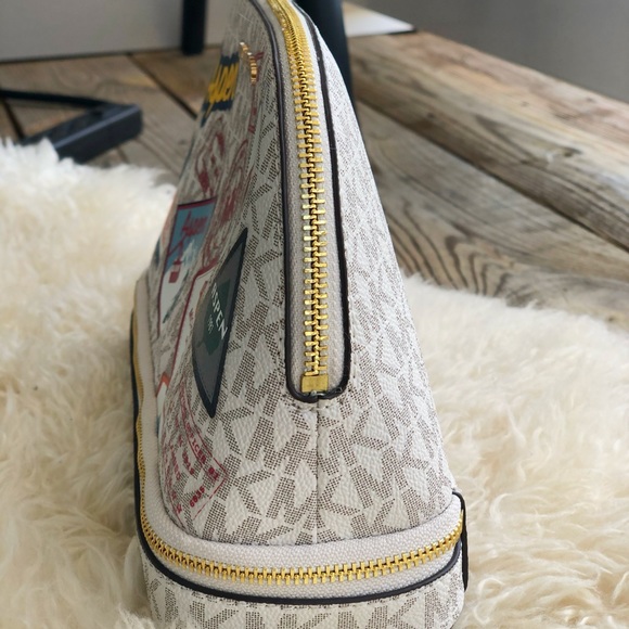 *Brand NEW* Aspen Travel Pouch - Picture 3 of 7